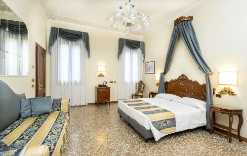 Hotel Torino Отели в г. Венеция