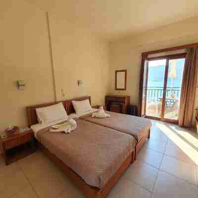 Evita Studios & Apartments Rooms