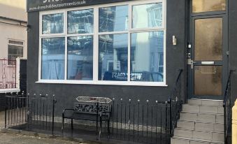 Shores Holiday Apartments