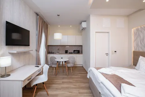 Marbles Residence - Homestays