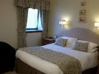 The Royal Hotel Tain Hotels in Tain