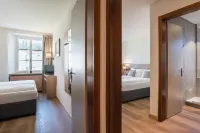 Hotel Brocco & Posta Hotels in Splugen