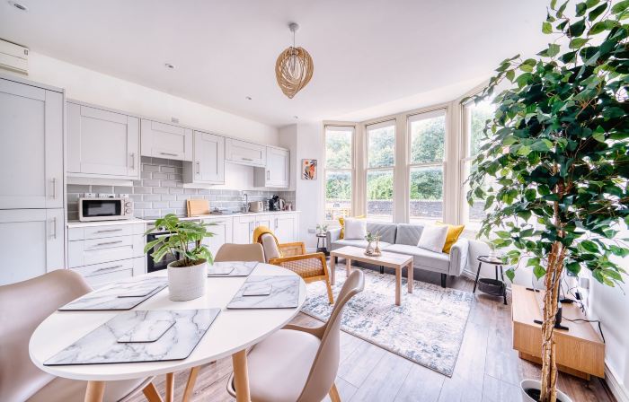 Stunning 2 Bed by the City Centre & Bute Park