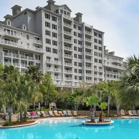 Steps from Baytowne Wharf with Pool & Private Beach Access