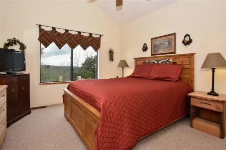 Seven Springs 3 Bedrooms Premium Condo by RedAwning Отели рядом с достопримечательностью «Highlands Resort Realty»