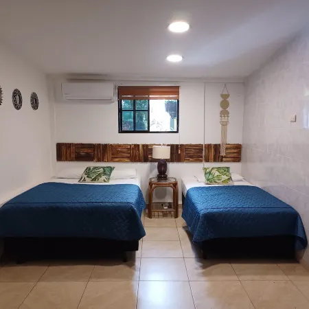 Charlys Place Отели в г. Антигуо Кускатлан