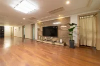 Big Party House Up to 30 people available