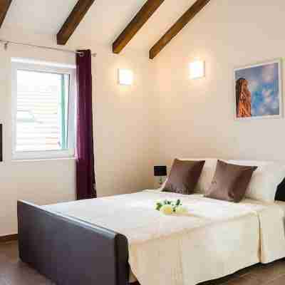 Split Allure Apartments Rooms