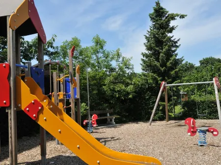Bungalow Near the Ourthe and from the Centre of Town
