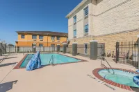 La Quinta Inn & Suites by Wyndham Granbury - Pools