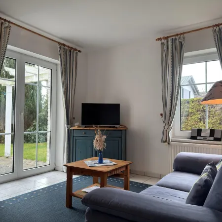 Geräumige Wohnung Mit Garten in Zingst