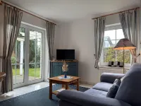 Geräumige Wohnung Mit Garten in Zingst