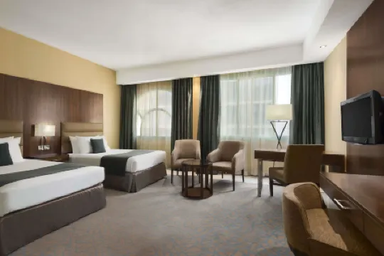 Howard Johnson by Wyndham Abu Dhabi Отели рядом с достопримечательностью «The Landmark»