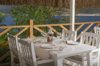 Peninsula Gardens Hotel - breakfast