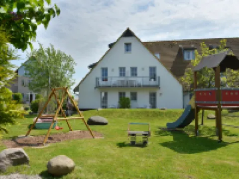 Hotel- & Ferienanlage Kapitäns-Häuser Breege Hotels in Breege