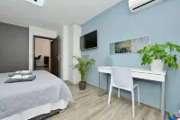 2 Bedroom Apartment Sleeps 5 - Privat Pool - Villas