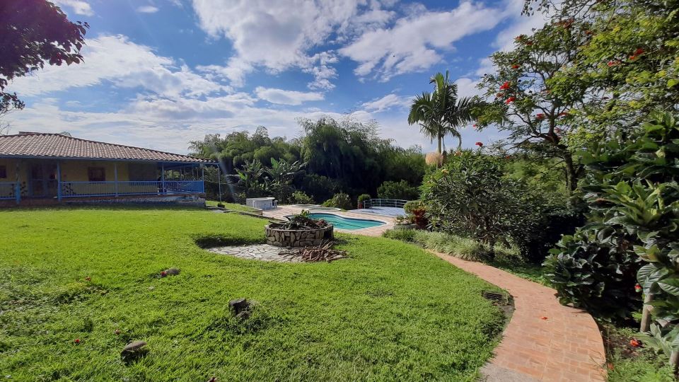 Brugmansia Country Hotel
