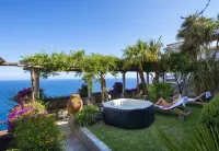 Casale Fralisa - Marvelous Terrace and Hot Tub with Sea View Hotels in Praiano