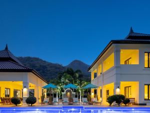 Luxury 5 Bedroom Pool Villa B11B