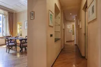 La Finestra Sul Cortile di Via Roma by Wonderful Italy - Airport Shuttle