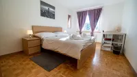 Los Lorentes Residences Bulle فنادق في 
