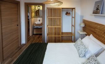 Tenerias Apart Corp S.L