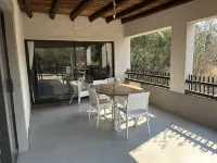 Leadwood Tree Safari Lodge