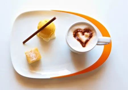 Gasthof Zur Sonne Отели в г. Еттинген-Шеппах