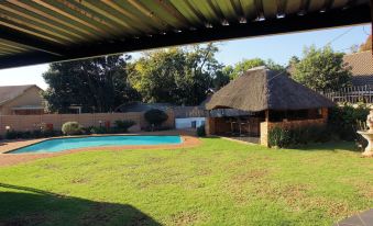 Linga Longa Guest House