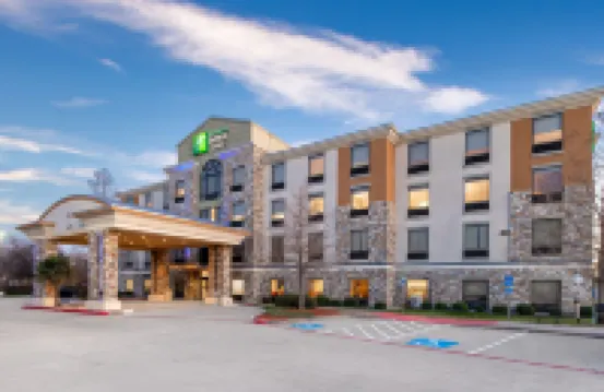 Holiday Inn Express & Suites DALLAS SOUTH - DESOTO by IHG