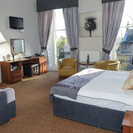 The Salisbury Hotel Отели рядом с достопримечательностью «Портобелло»