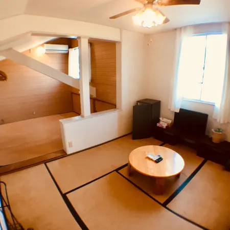 Dog-friendly Pension Zoo (Awaji Island) Отели рядом с достопримечательностью «Awaji World Park Onokoro»