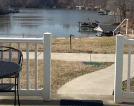 Dec Christmas Discount! PlusJan Disc for 29 Day Booking. Business/ TravelNurse