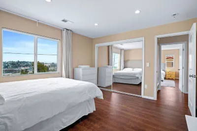 Spacious Los Angeles Home - only minutes from Down Town Los Angeles
