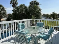 Direct Gulf Access Home w/ Floating Dock and Pool Hotels in Hernando Beach