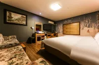 Cheongju Chojeongyaksu S