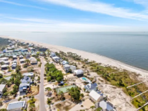 Gulf-View Luxury Beach House with Pool - Stunning Coastal Retreat