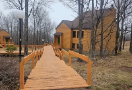 Sauna and Fireplace Retreat - Spacious Family-Friendly Haven