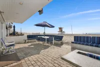 Spectacular Ocean Views and Elegant Patio - Luxurious Beachfront Haven