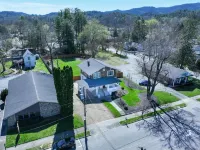 Private Hot Tub and Fenced Backyard Retreat - Charming Historic Haven