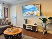 Heart Downtown King Bed City View w Washer Dryer