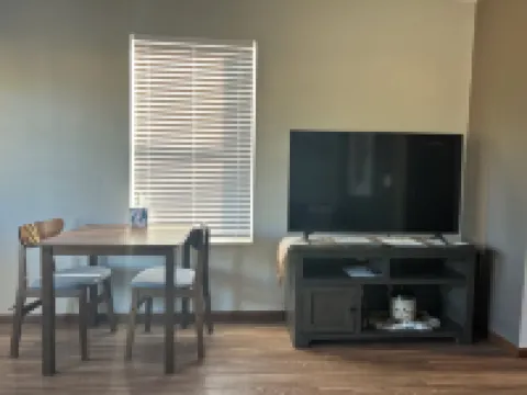 Tiny Home Cabin with Wyoming Modern Frontier style in the town of Hulett Hotels in Hulett