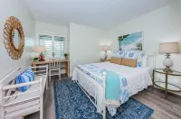 Stunning Ocean Views and Pool Oasis - Exquisite Beachfront Haven Hotels in Belleair Beach
