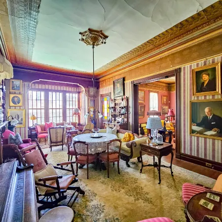 The JD Hyde Historic Inn