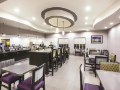 巴吞魯日德納姆斯普林斯拉昆塔温德姆套房酒店 東巴吞魯日縣酒店