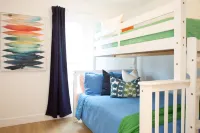 Private Outdoor Shower and Eco-Friendly Living - Charming Beach Retreat Hotels near Leichtag Foundation