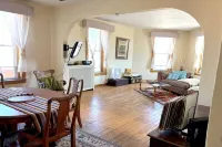 Beautiful Century old Apartments-Apt B