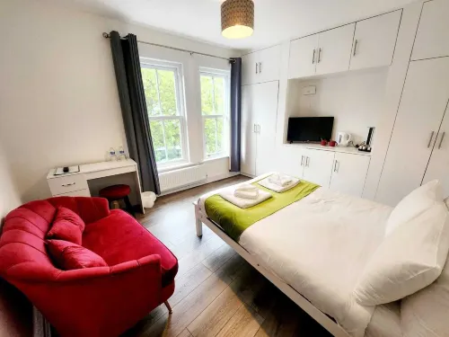 Old Victory House Homestay Các khách sạn ở Gosport
