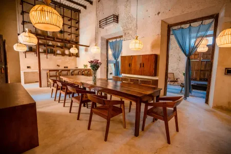 Casa Mandarina Downtown with Pool