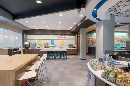 Tru by Hilton Wilmington Wrightsville Beach Отели в г. Нью-Хановер